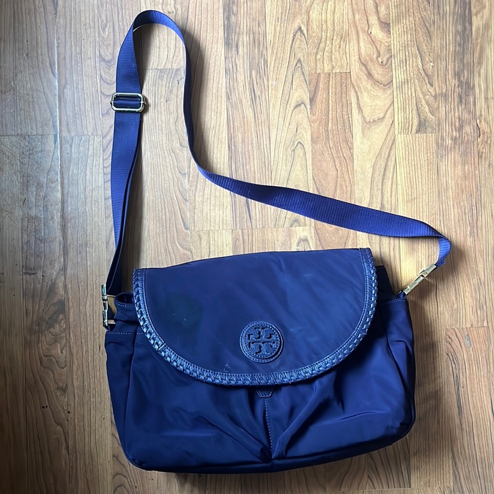 Beautiful purple Tory Burch laptop bag!